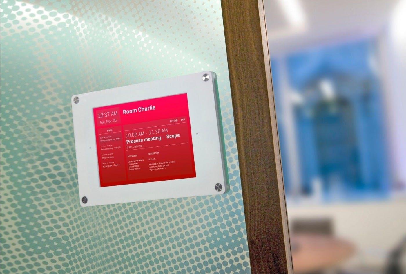 ScreenCloud Article - 5 Benefits of Meeting Scheduling Digital Signage